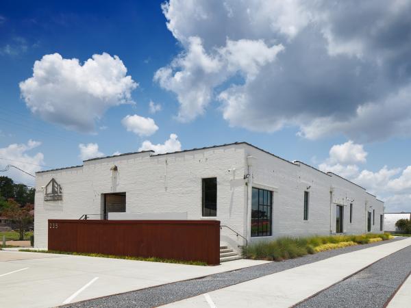 Quality Online Guidance Help for Steel Structure Warehouse Made of Q235/Q355 Grade Steel and Featuring Optional Lighting System for sale
