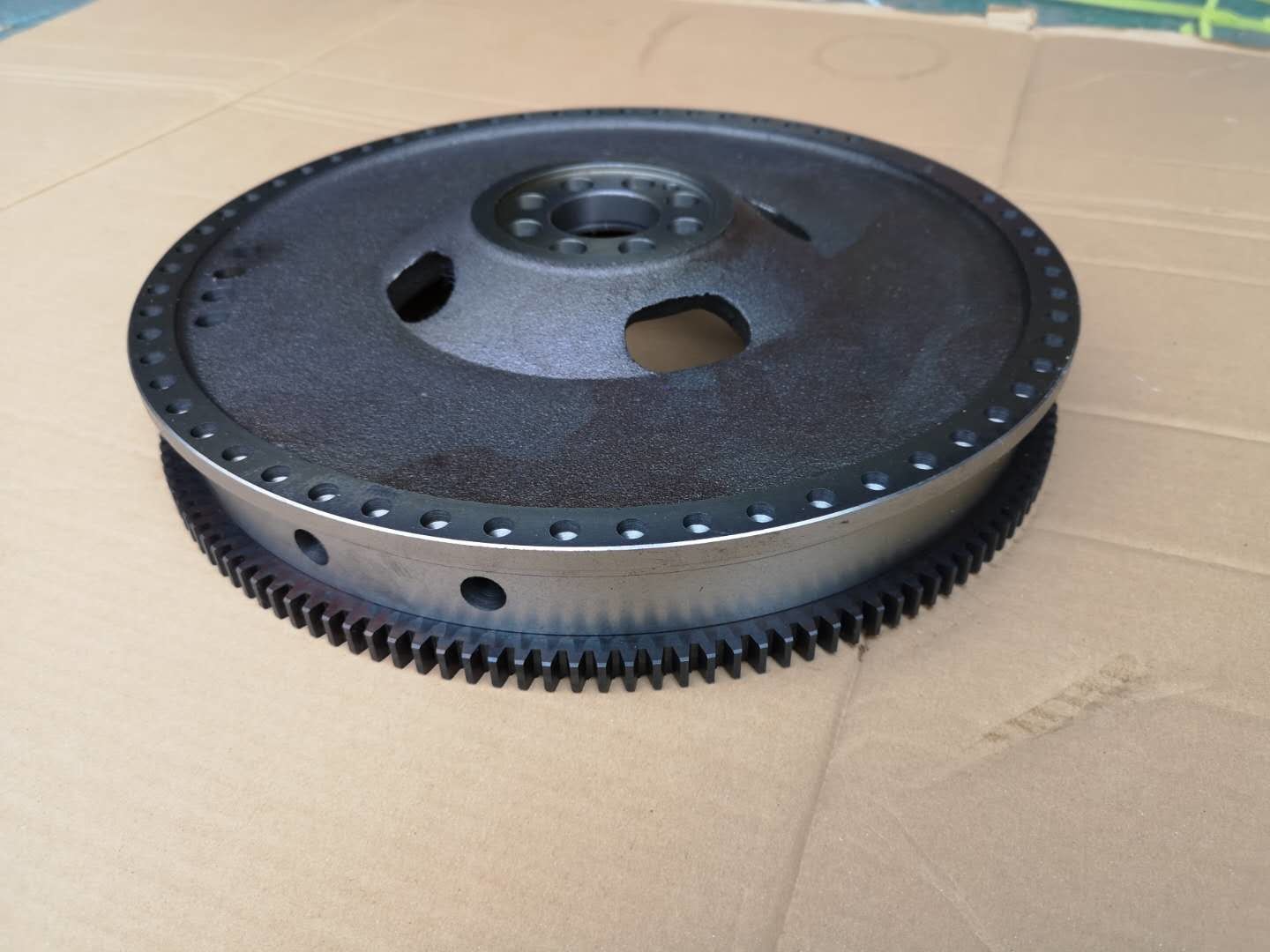 8980563552 ISUZU Flywheel 14 Inch 143 Ring Gear NPR FTR FSR Engine 4HK1