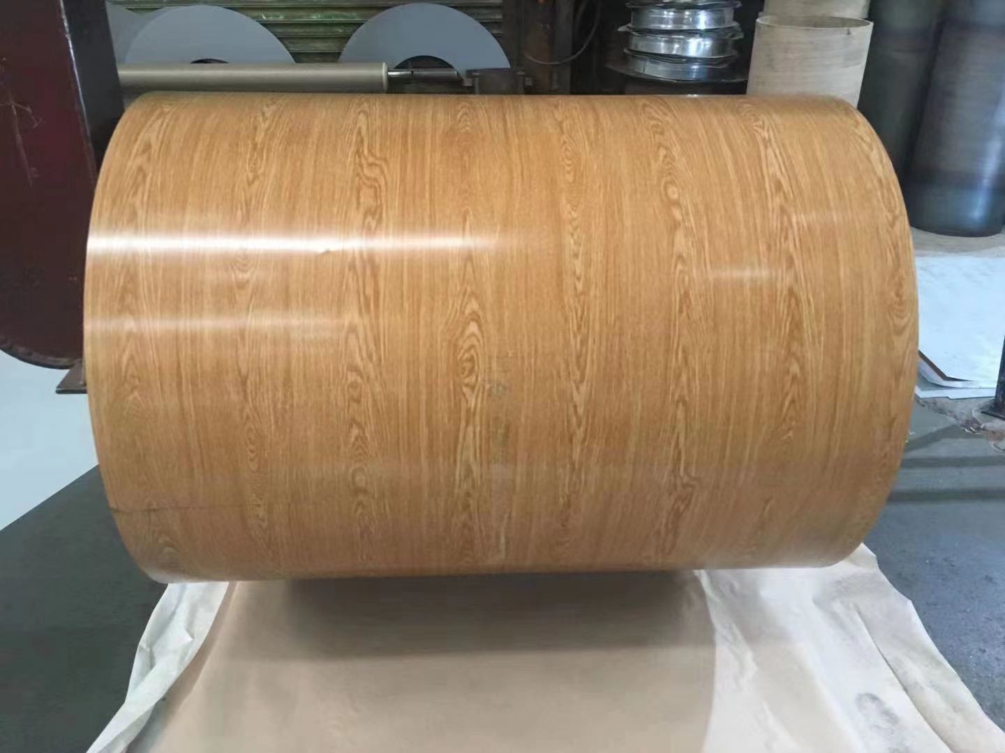 Wood Grain Steel Coils Pre-Painted Galvanised Steel Coil Z100 Wall Cladding Interior Decoration PE 15 Years Warranty