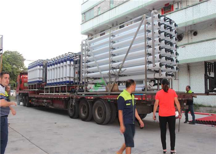 100T Large Seawater Desalination Equipment Seawater RO System Customized