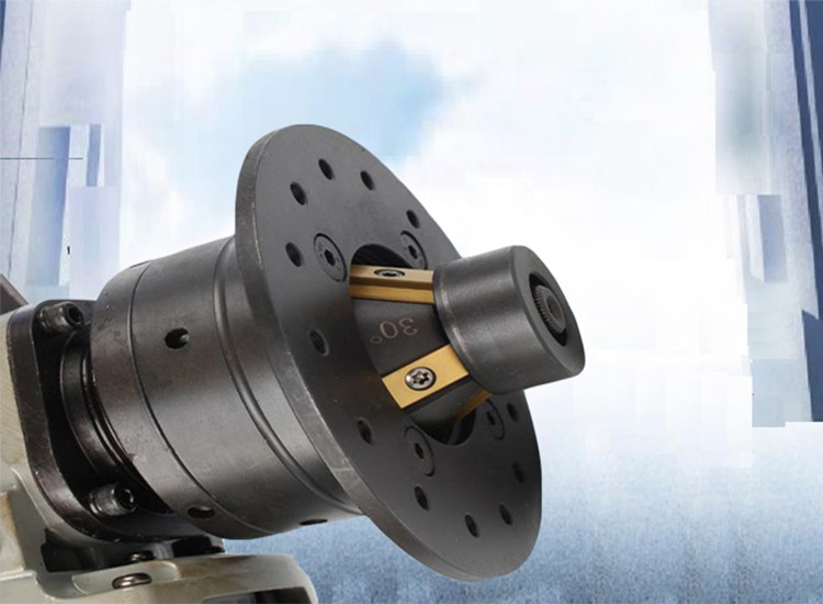 Multifunctional Electric Pipe Beveling Machine Soft Start With 4 Blades