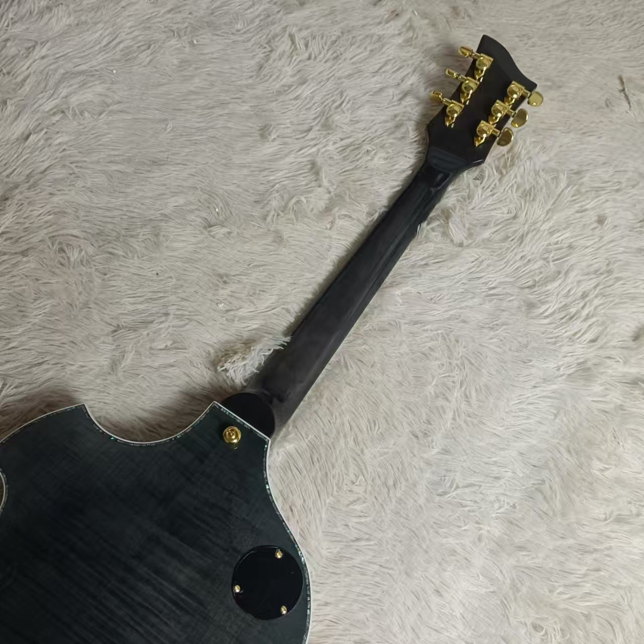 Custom f hole hollow body irregular body Gretsch electric guitar with bigs bys trem in blue color, accept guitar and bass OEM