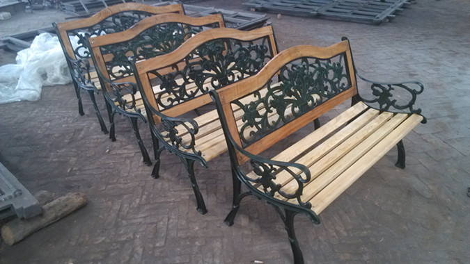 Classics Park Wrought Iron Bench Ends / Sandblasting Cast Iron Bench Legs