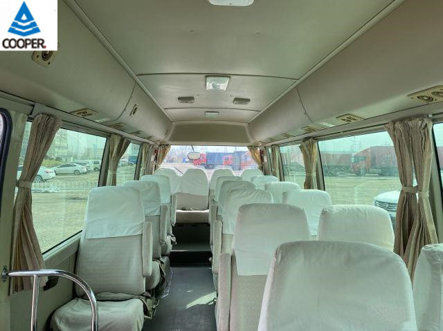 20 Seats Mini Toyota Used Coaster Bus With 2TR Gasoline Engine