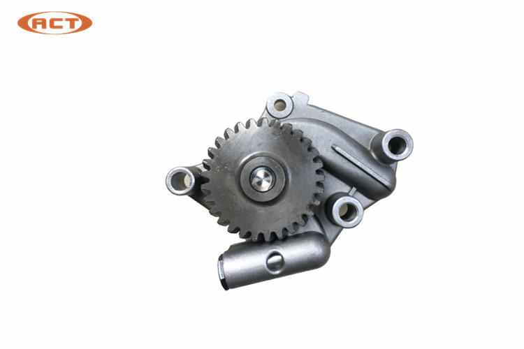 4D94E Electric Oil Pump Excavator Spare Parts 129900-32000 129900-32001
