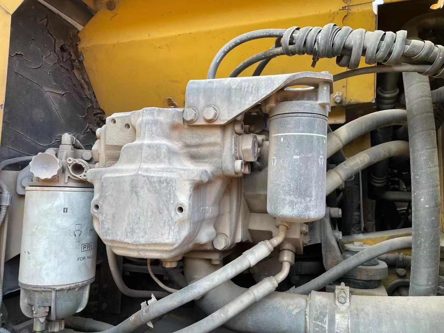 110KW Power Used Komatsu PC220 Excavator From Japan With 23100kg Operating Weight