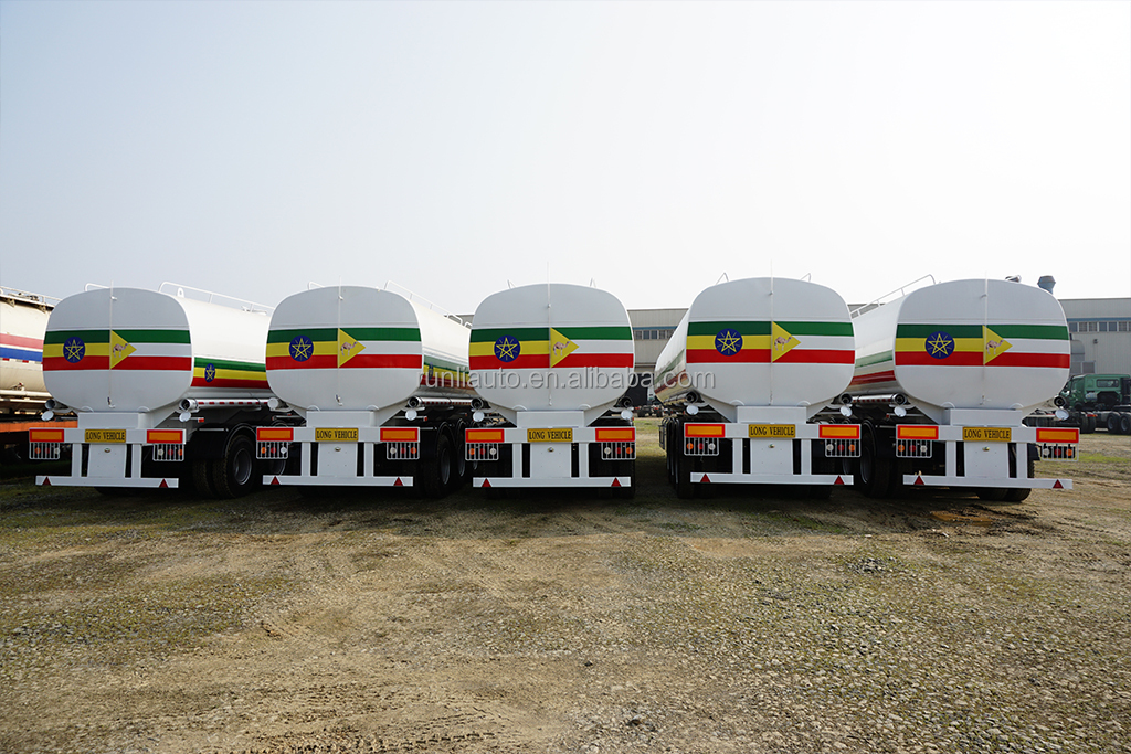 40000 Litres 3 Axle Fuel Tank Semi Trailer Four Compartments Heavy Duty Load