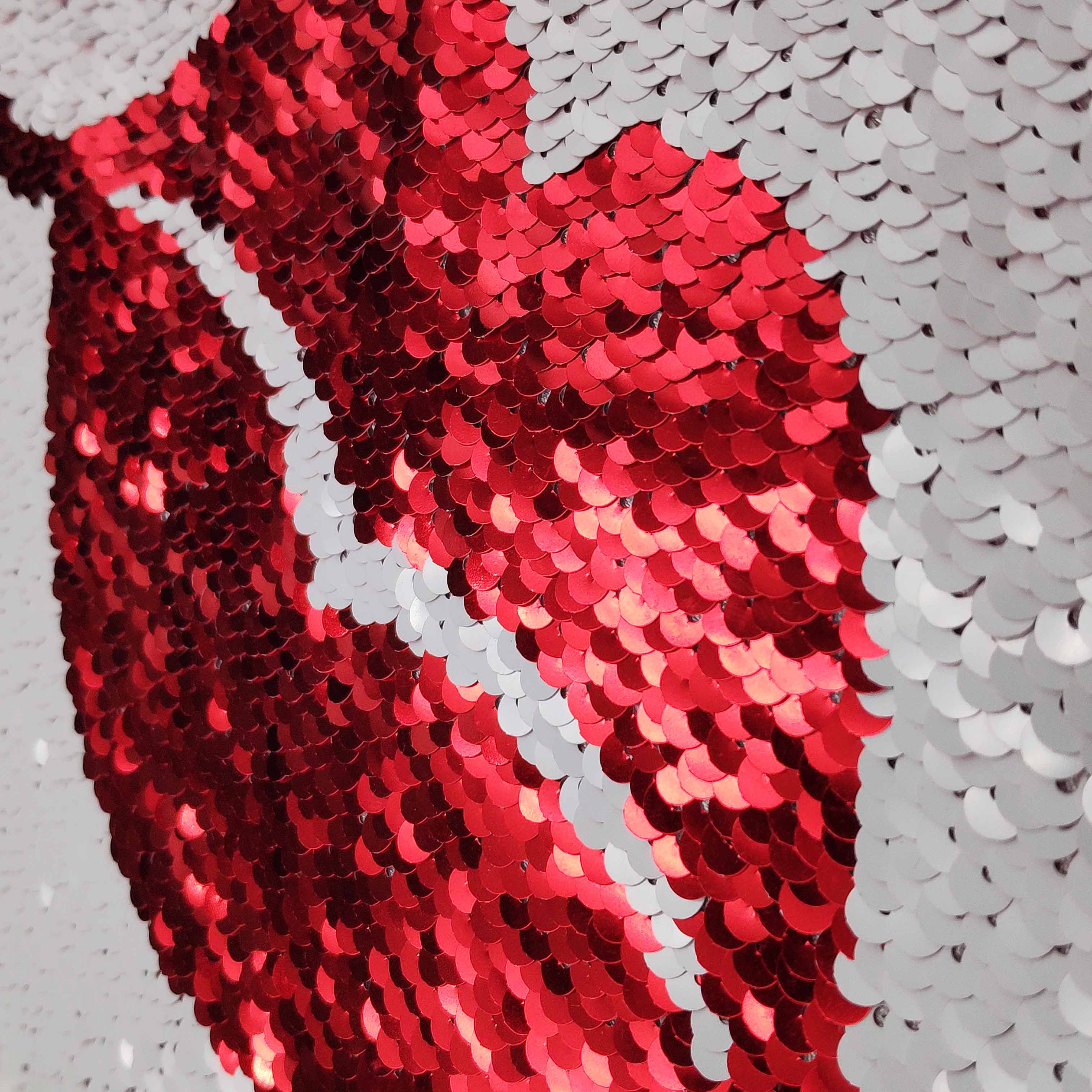 White / Red Reverse Sequin Lip Patch , Double Sided Sequin Sew On Patches