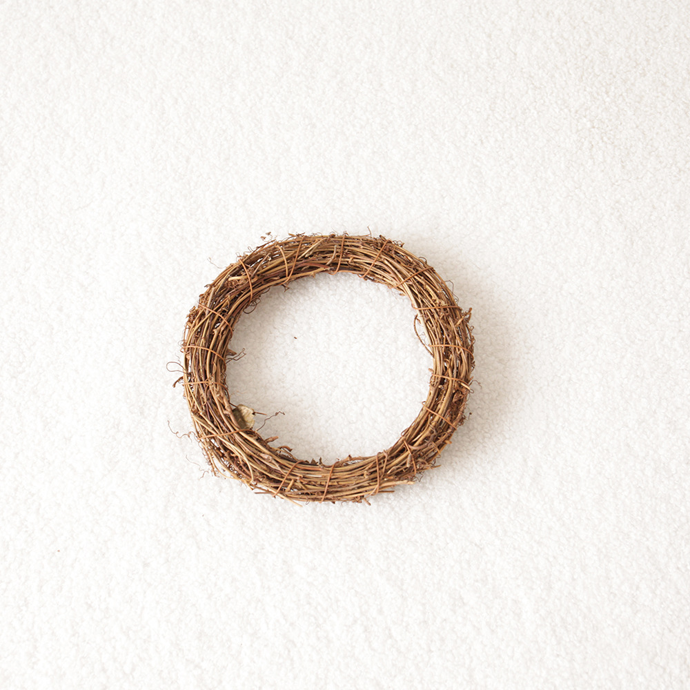 Festive Window and Door Hanging Rattan Ring Artifi for 35cm Natural Grapevine Wreaths