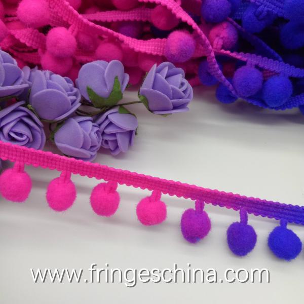 Machine producing OEM wholesale beautiful fabric drapery trimmings beaded pom