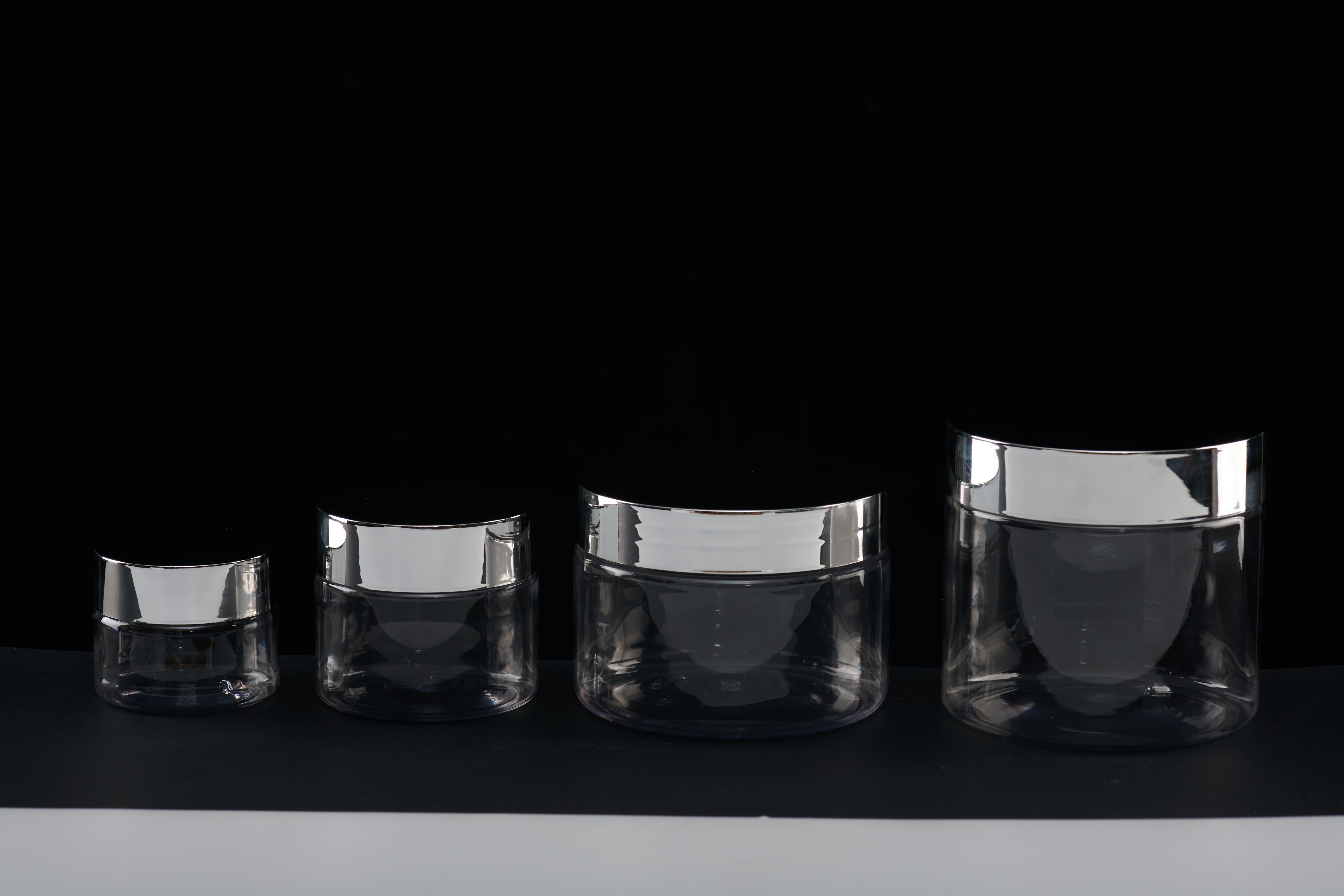 Customized Colorful Label Printing PET Plastic Cosmetic Jars For Hair Mask Round Silver Lid 250ml