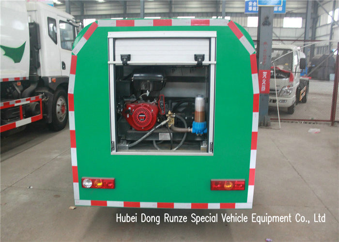 Mini High Pressure Washing Truck For Road Washing and Jetting Sewer 1000 Liters