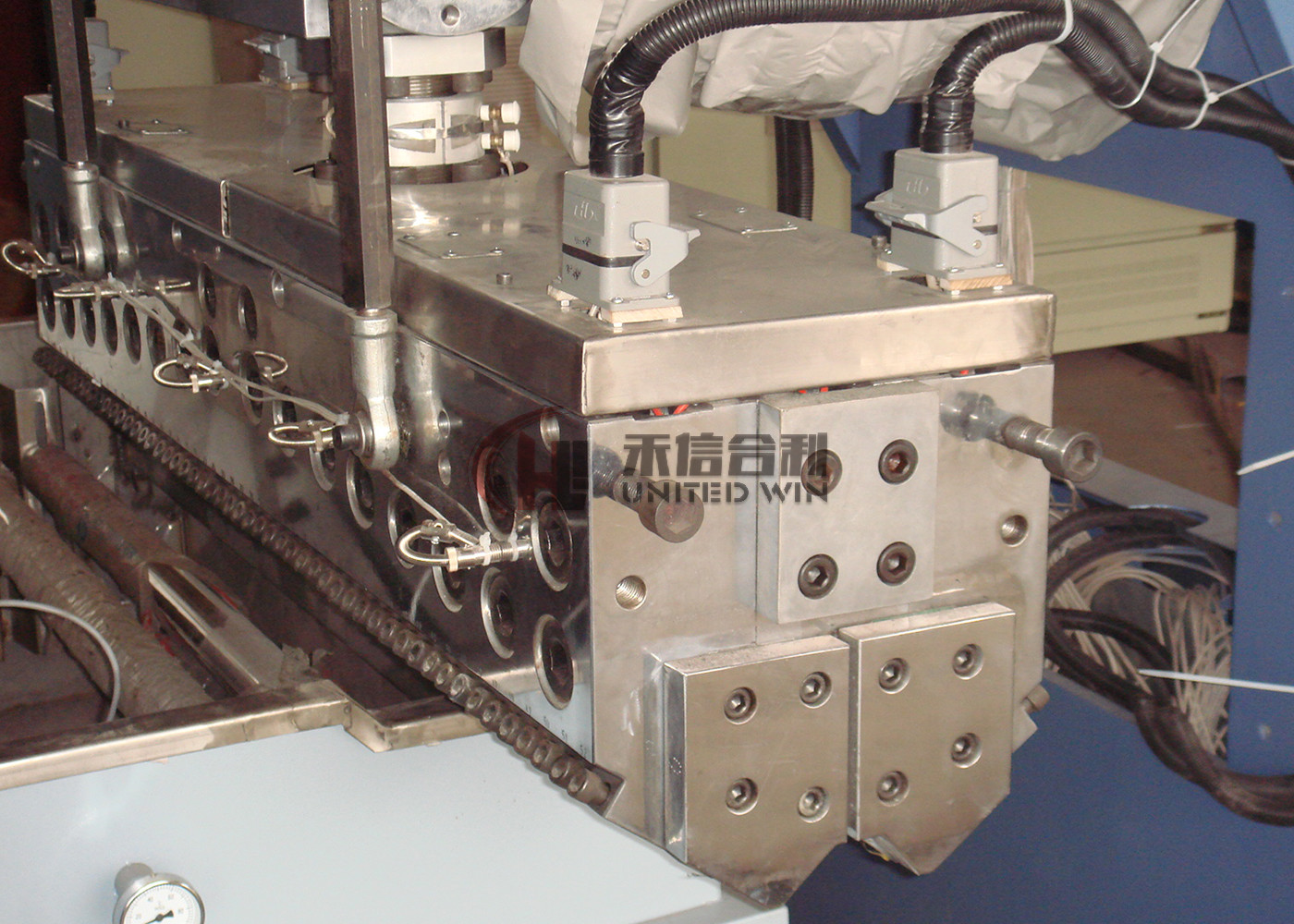 Polypropylene Tape Extrusion Line Plastic Cement Bag Making Machine