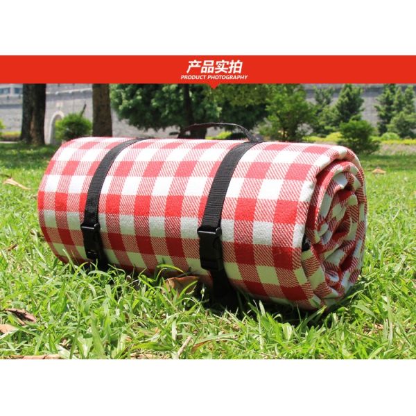 Polyester PEVA Outdoor Picnic Mat Waterproof And Moistureproof