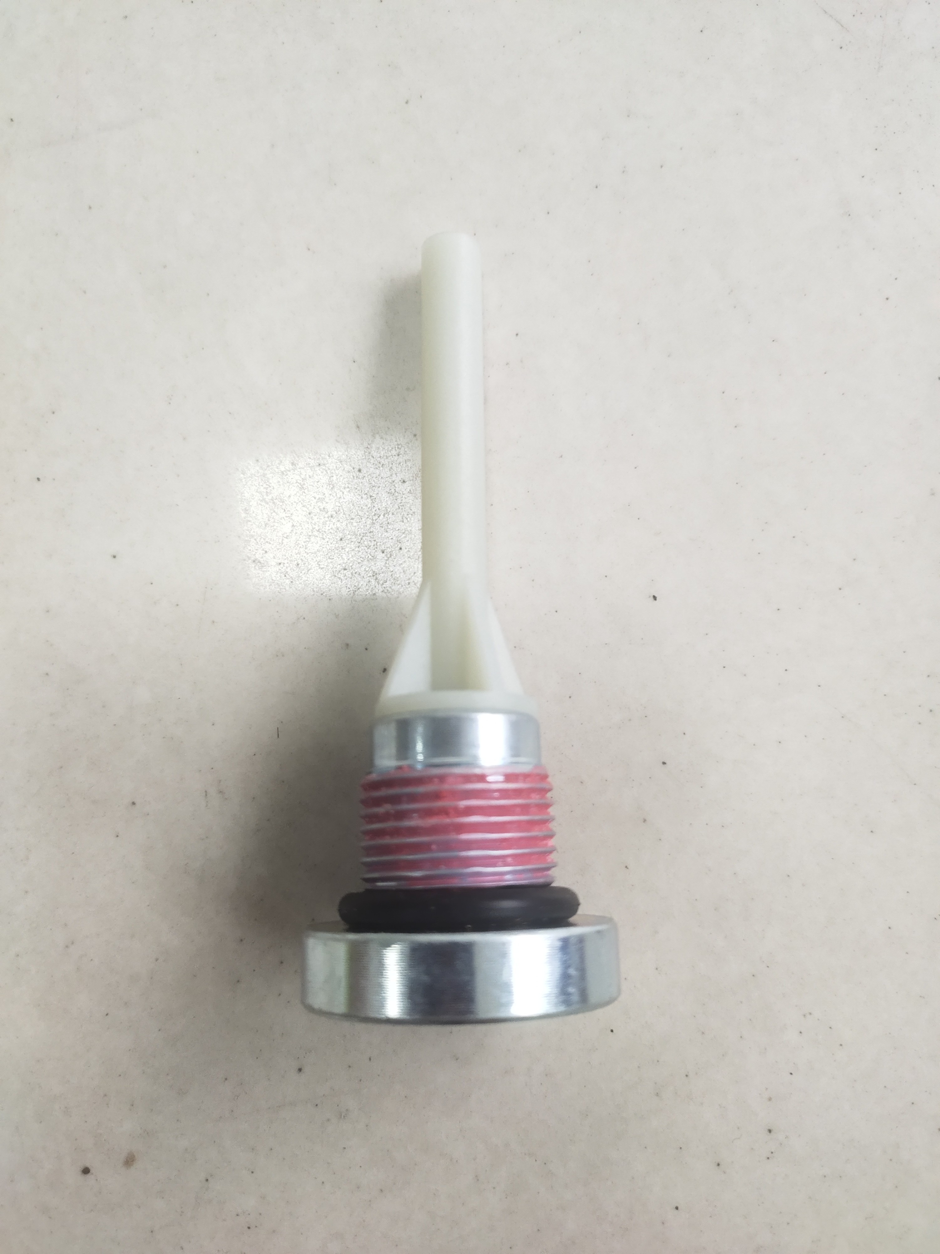 OE 30713218 Automobile Transmission Oil Level Overflow Channel Drain Screw For Volvo