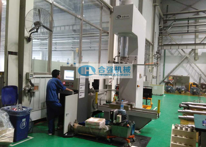  Vertical 200 Ton Railway Wheelset Gear Assembly Press Manufactures
