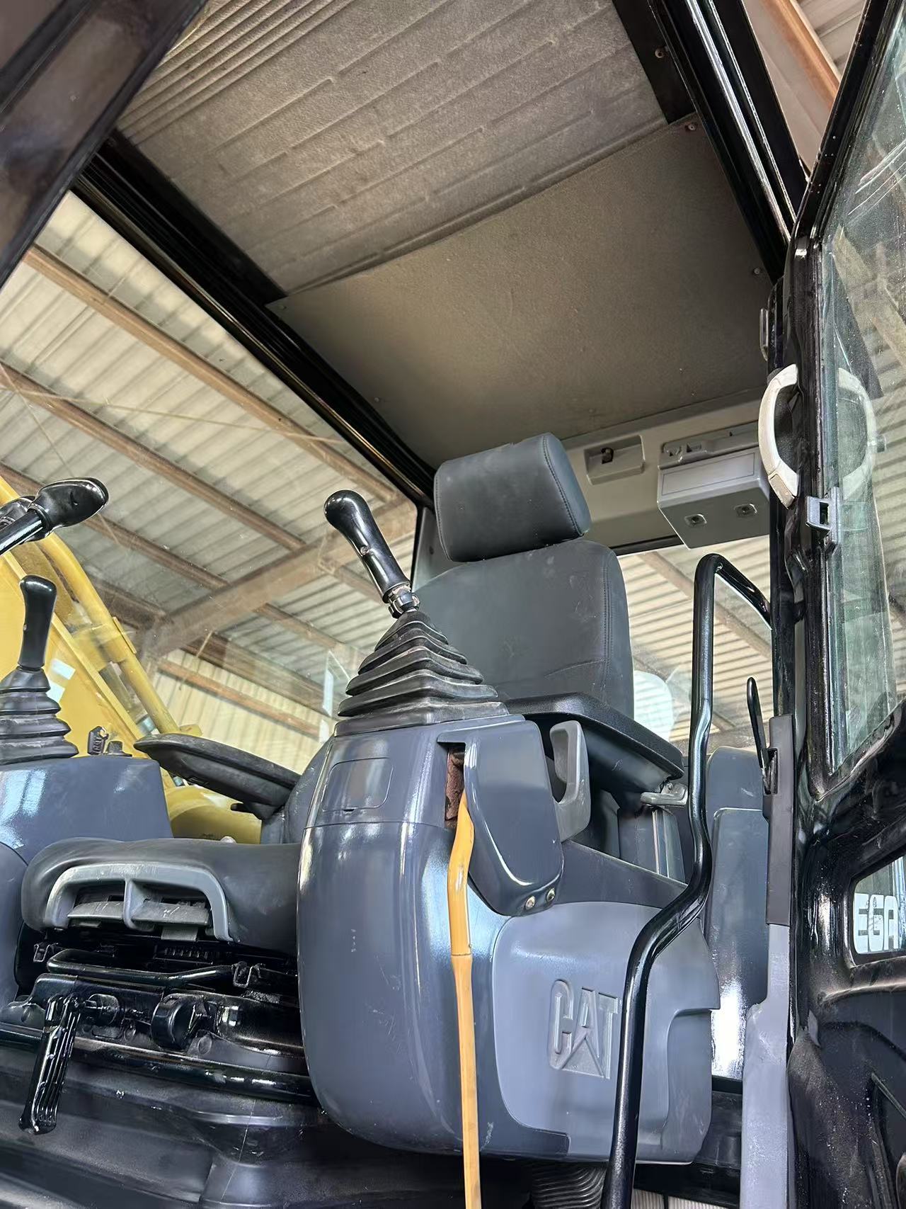 Used CAT 329D2L Excavator 29t Original Well-Maintained