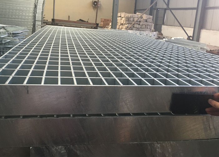 30x5mm Metal Grids Galvanized Plain Steel Floor Grating For Trailer Floor