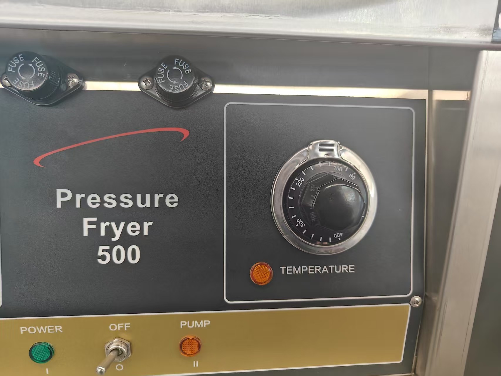 Mechanical Panel 304 SUS Gas Heating Chicken Pressure Fryer With Oil Filtration