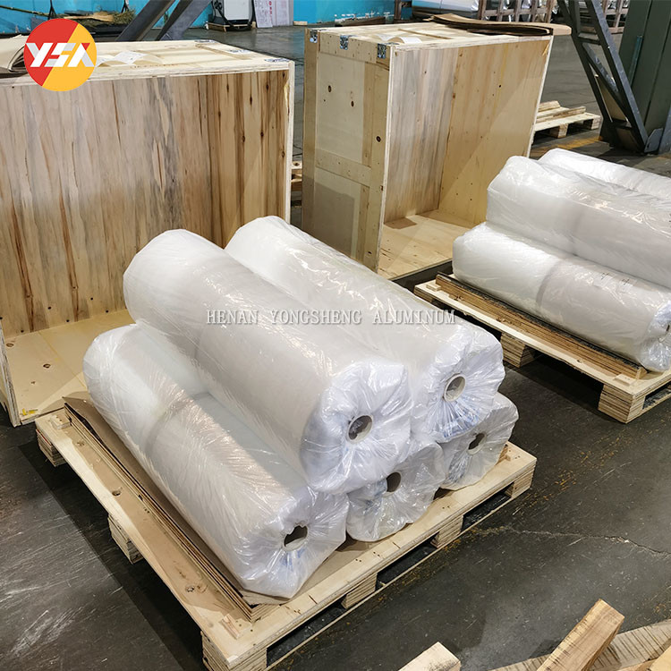 8006 7 - 60 Micron Aluminium Jumbo Roll Household Aluminum Foil for Fast Food