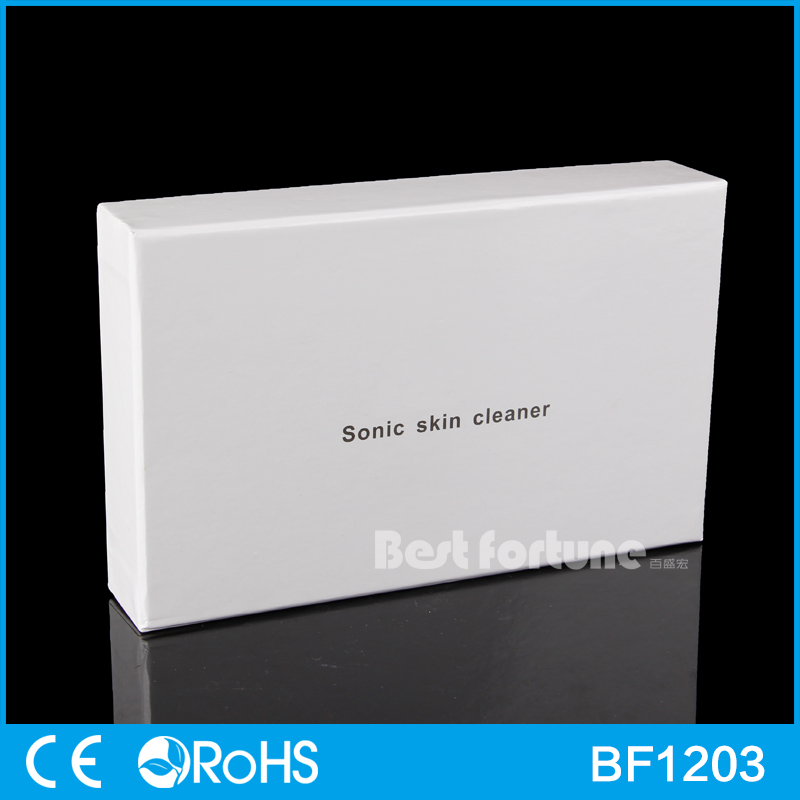 25 Khz Ultrasonic Skin Scrubber White Color For Neck / Hands / Legs