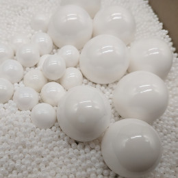 Yttrium Oxide Zro2 Zirconium Grinding Beads 0.05mm-50mm Ceramic Beads Micro Zirconia Beads