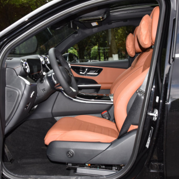 Mercedes-Benz GLC Restyled 2 GLC 260L 4MATIC Luxury Version 5 Door 5 Seats SUV