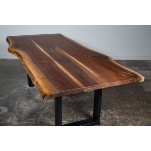 LUXURIOUS CUSTOMIZABLE VILLA TABLE FOR ELEGANT LIVING ROOMS