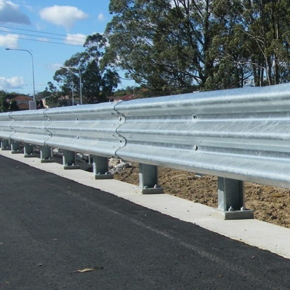 Highway Safety Standard Size W Beam Guardrail with Hot Galvanized Cold Rolled Technology