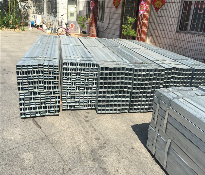 Q235 Material Decorative Sign Posts Residential Street Light Poles 6mm 8mm Helix Thickness