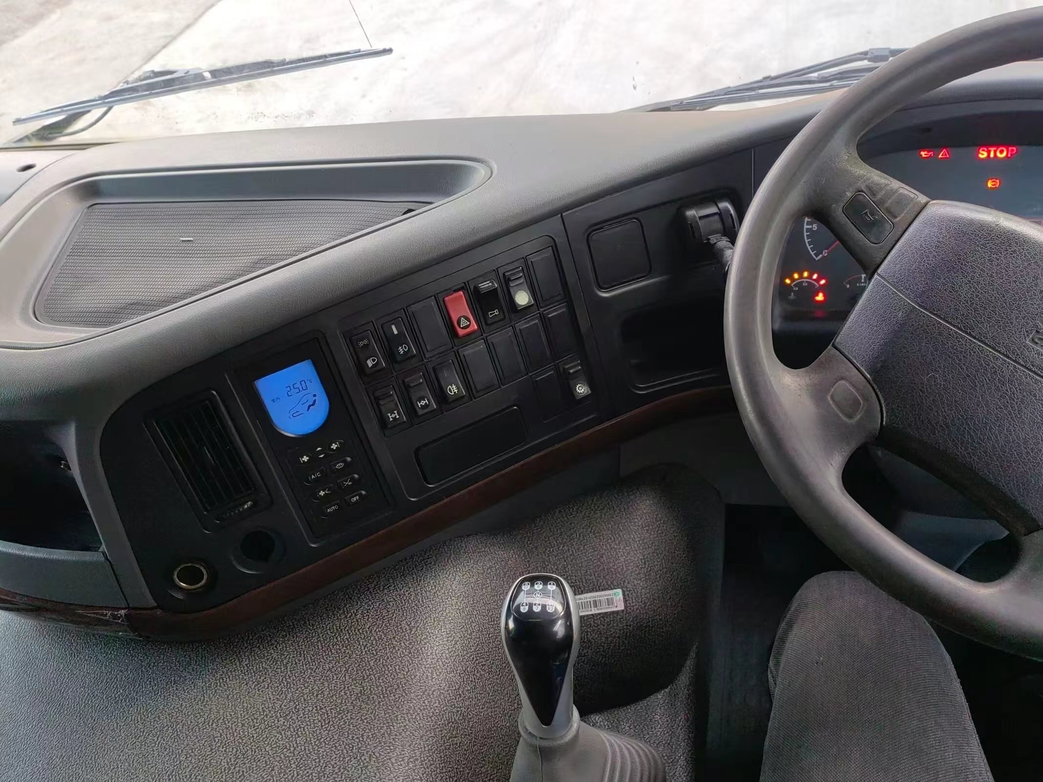 Sinotruk HOWO Dump Truck 6X4 in stock 380Hp 25 CBM Tipper Truck 40 Tons with factory price