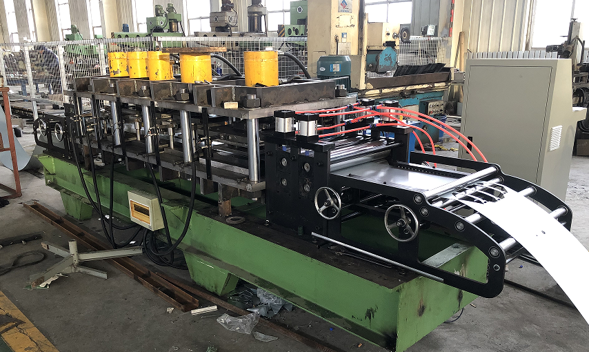 Automatic door frame punching machine