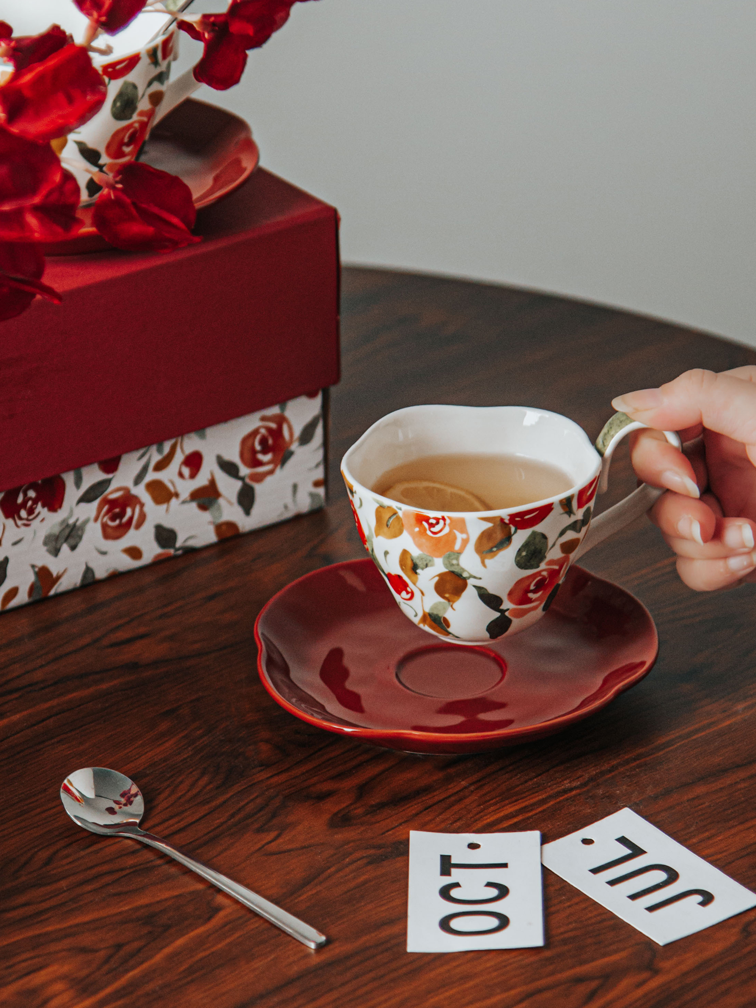 British Classical Fashion Ceramic Espresso Cups And Saucers Perfect For Garden Parties