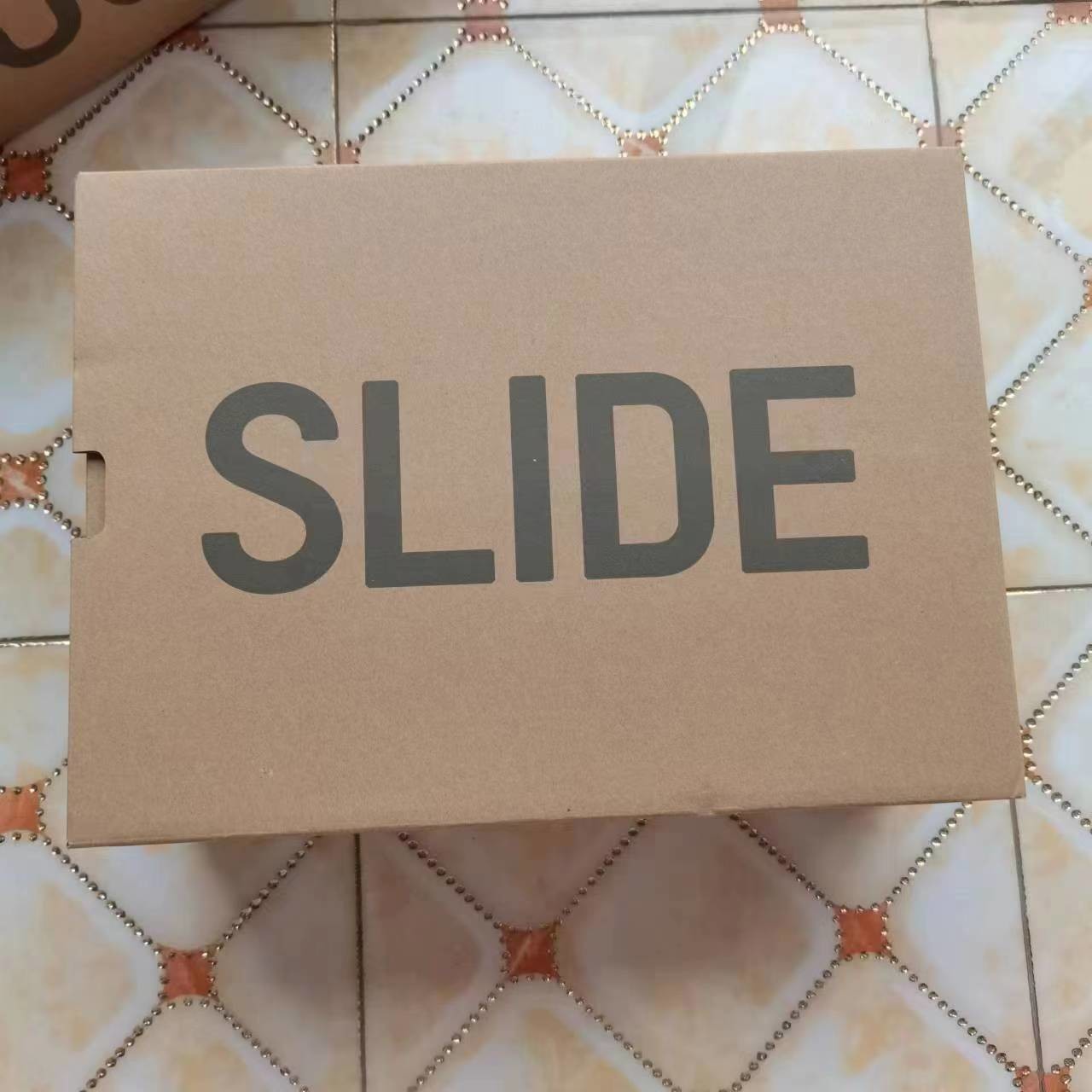 Wholesale Brand Eco Friendly Corrugated Folding Shoe Box with Single Sided Wax Coating