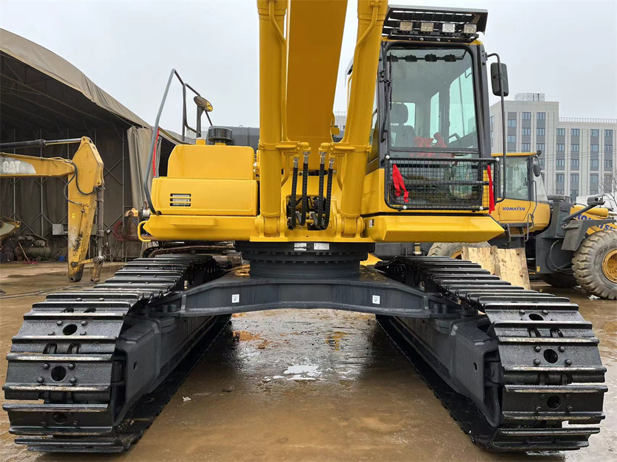 Komatsu PC450 Heavy Duty Excavator With 45000kg Operating Weight