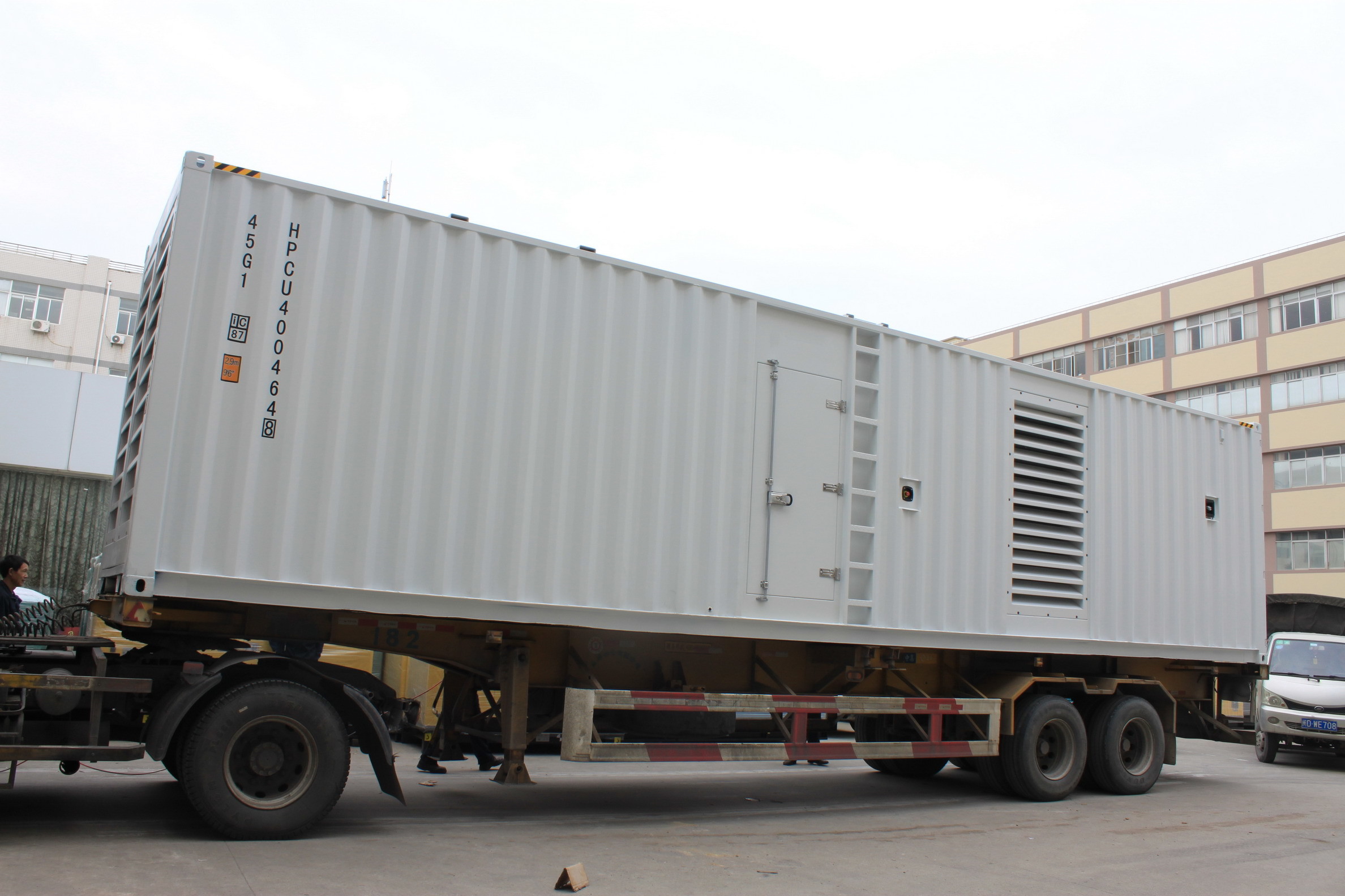 2000A Mitsubishi Large Industrial Super Quiet Diesel Generator 650KVA S16R