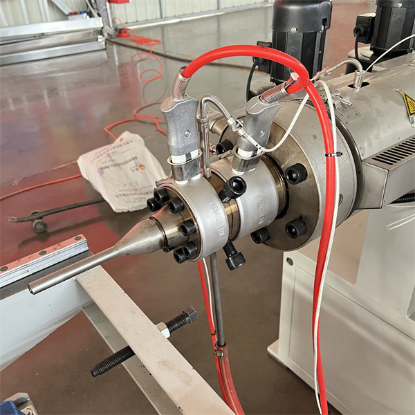 Single Wall Corrugated Pipe Extrusion Line 15m/Min-30m/min Plastic Pipe Making Machine