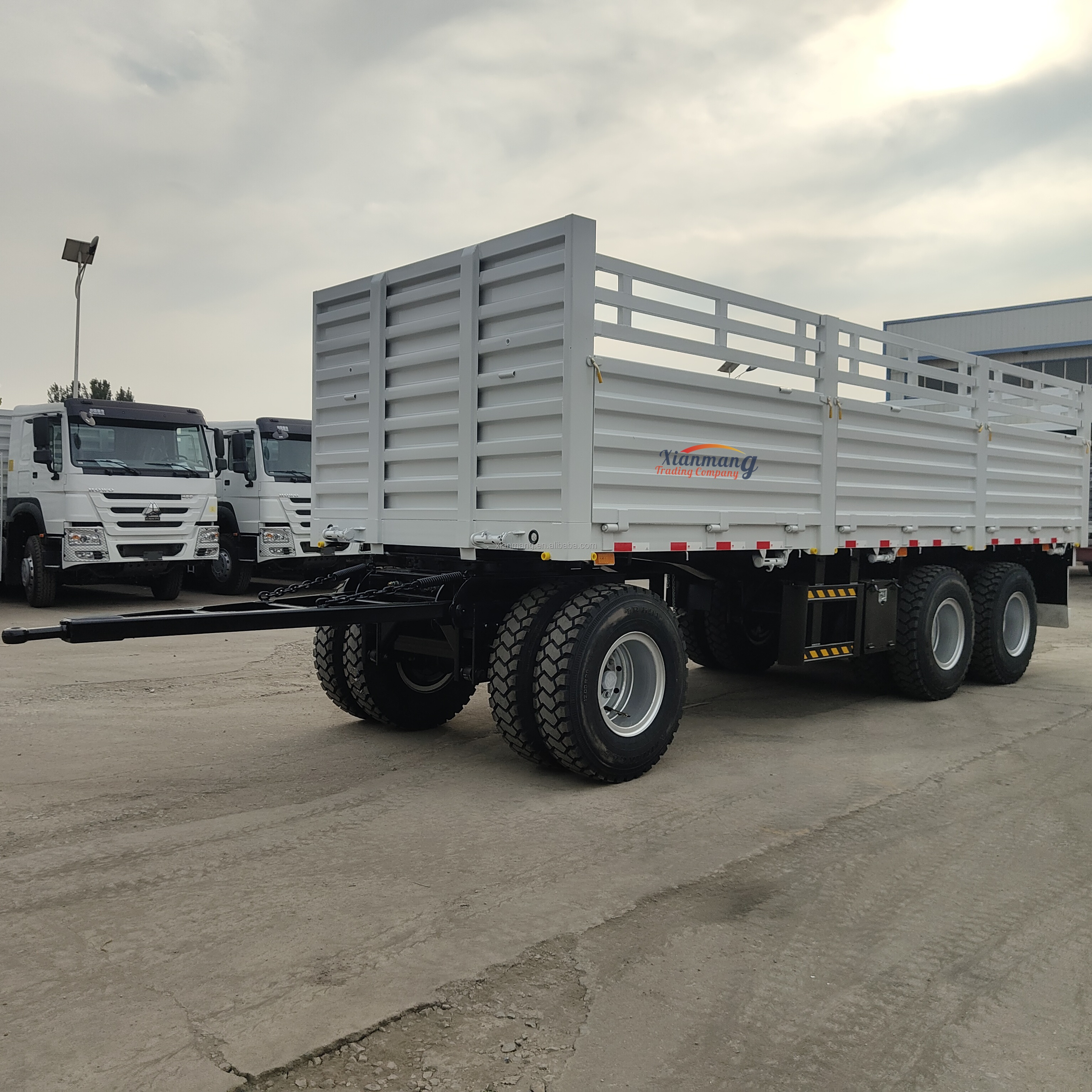 Sinotruck HOWO 6X4 371HP Fence Cargo Truck , 3 Axles Draw Bar Trailer For Sale