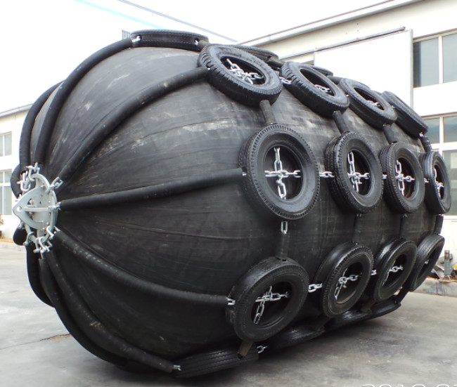 50kpa 80kpa Yokohama Rubber Fender Berthing Ship Protection Dock