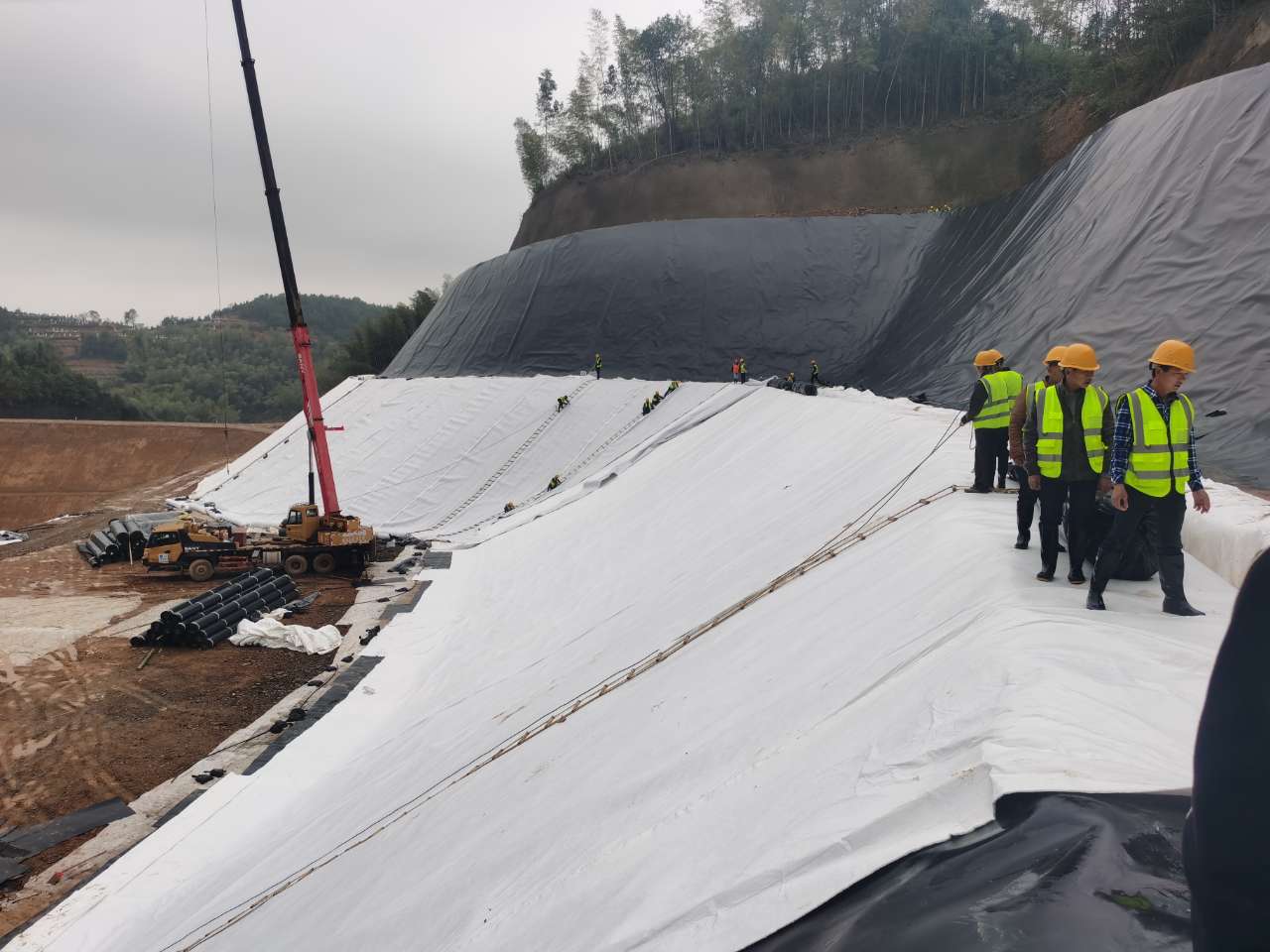 Environmental Engineering Geotextile Cloth in Milky White for Enhanced Performance