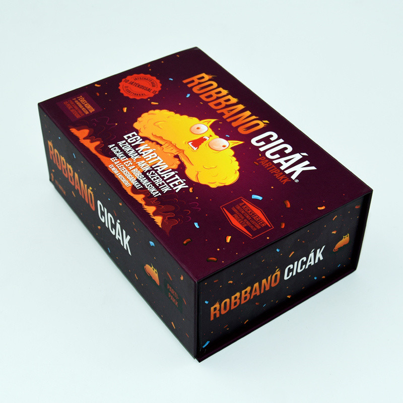 One Piece Wrap Around Magnetic Closoure Gift Box For Game Cards Packaging