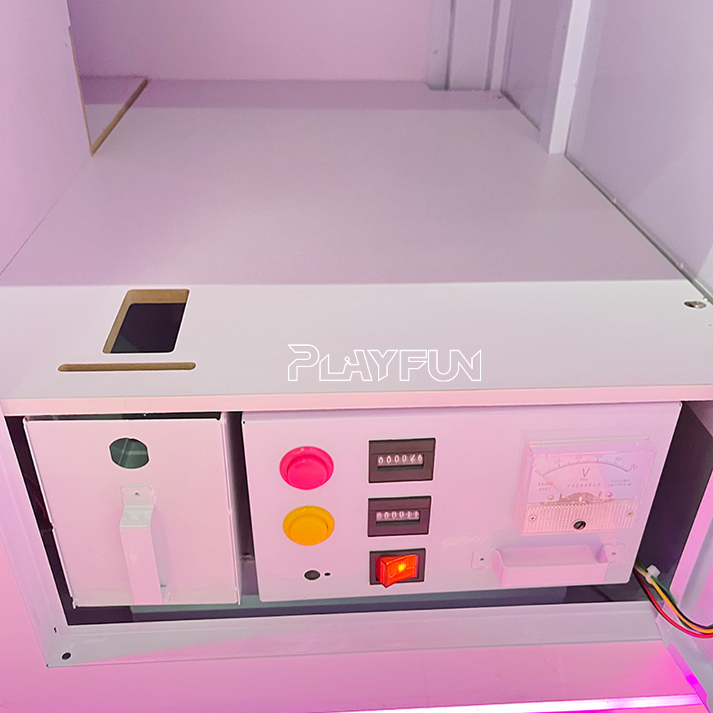 Wholesale Indoor Playground Coin Operated Sweet Shoppe Claw Machine Snack Gift Doll Candy Vending Machine