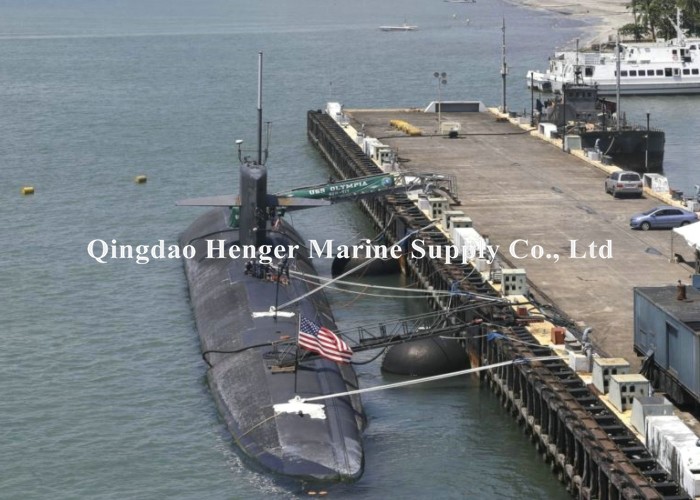 Vertical Submarine Fenders Semi - Submersible Type For Protecting Submarines