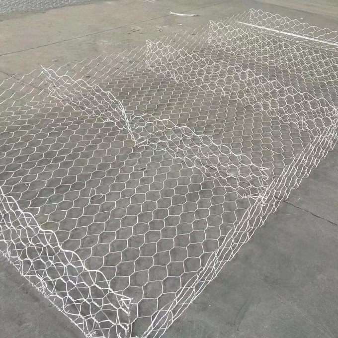 100mm X 120mm Wire Mesh Gabion Box Conveniently Sized 2m X 1m X 1m For Soil Retaining
