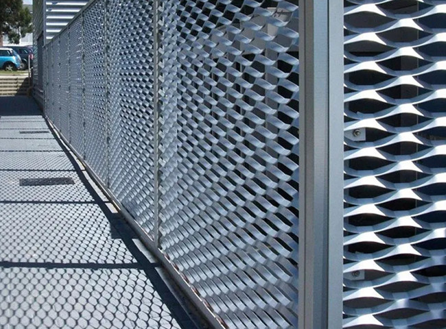 Diamond Shaped Opening Stainless Steel Expanded Metal For Architectural Barriers