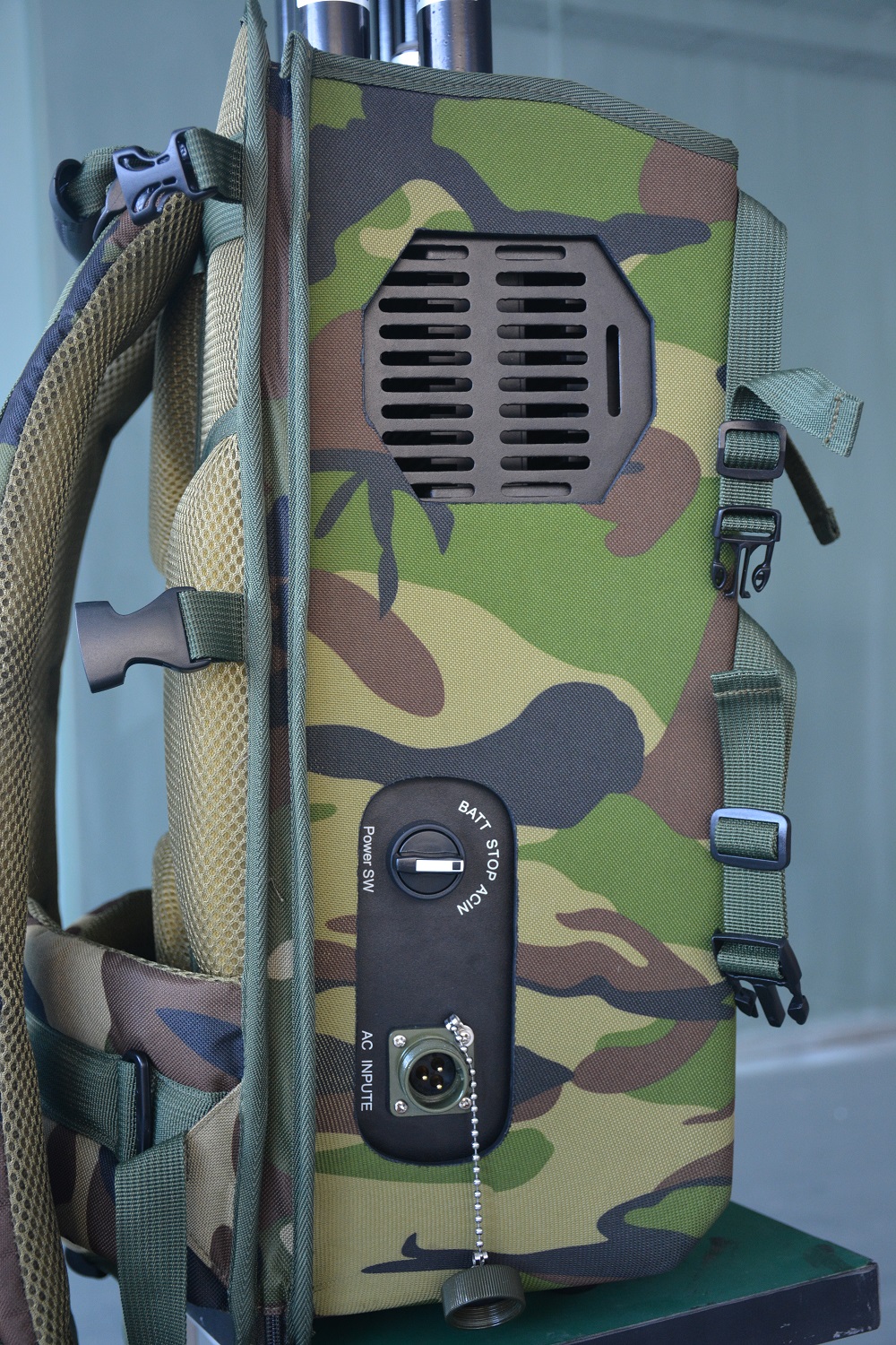 High Power Backpack Cell Phone Signal Jammer 4G Cell Phone Jammer VIP Protection