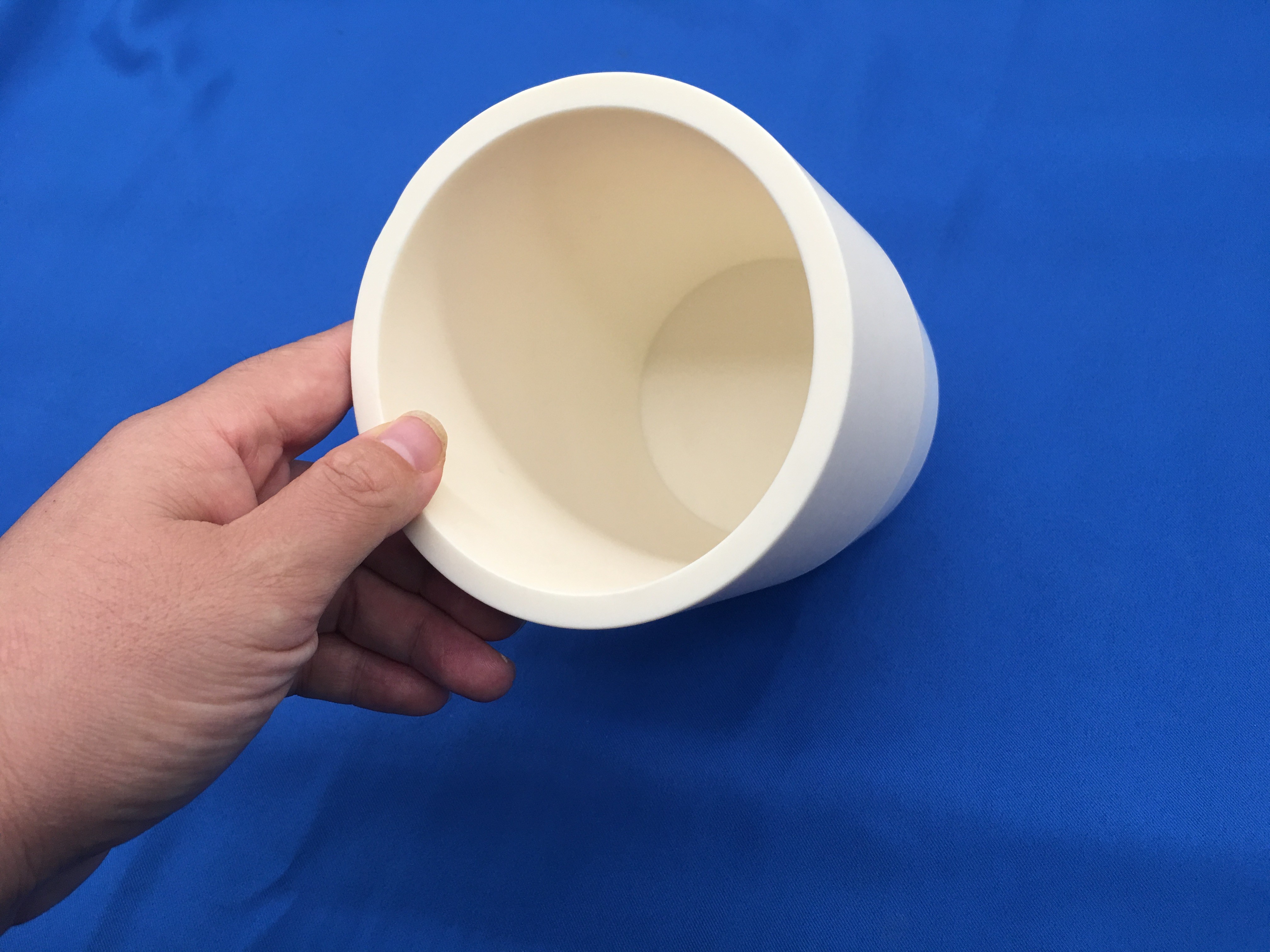 High Precision Customized Sizes Pin Bending Strength Temperature Resistance 95% Zirconia Alumina Ceramic Pin