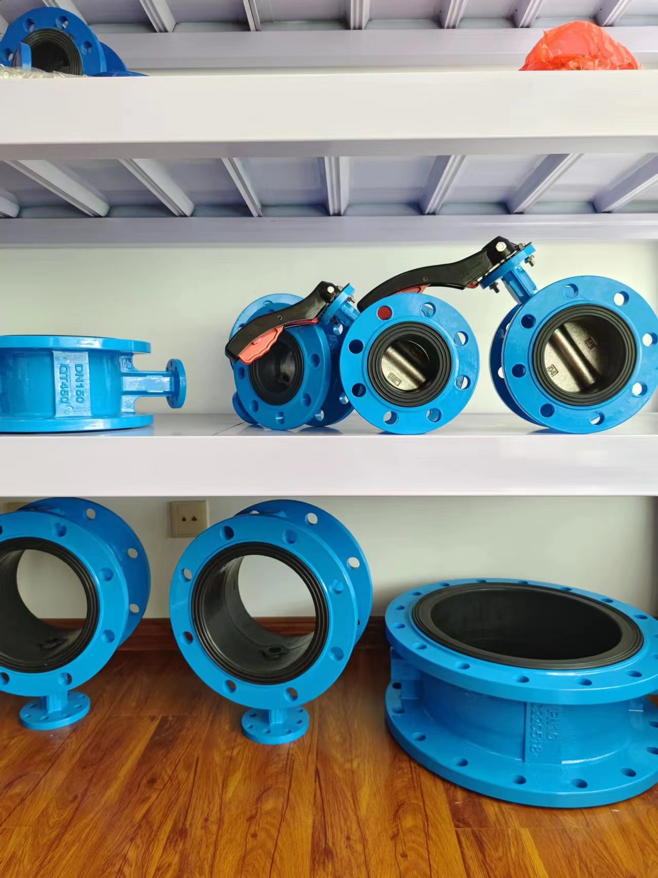Customized Manual Drive Cast Iron Double Flange Butterfly Valve for Medium Temperature