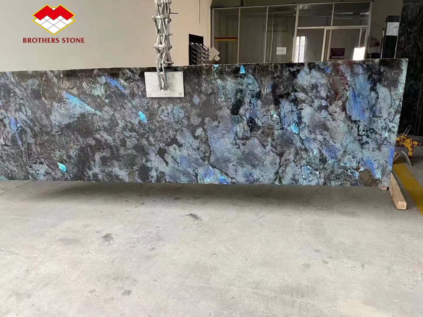Big Slab Luxury Emerald Blue Onyx Marble from Brazil for Transparent Dinner Table Top