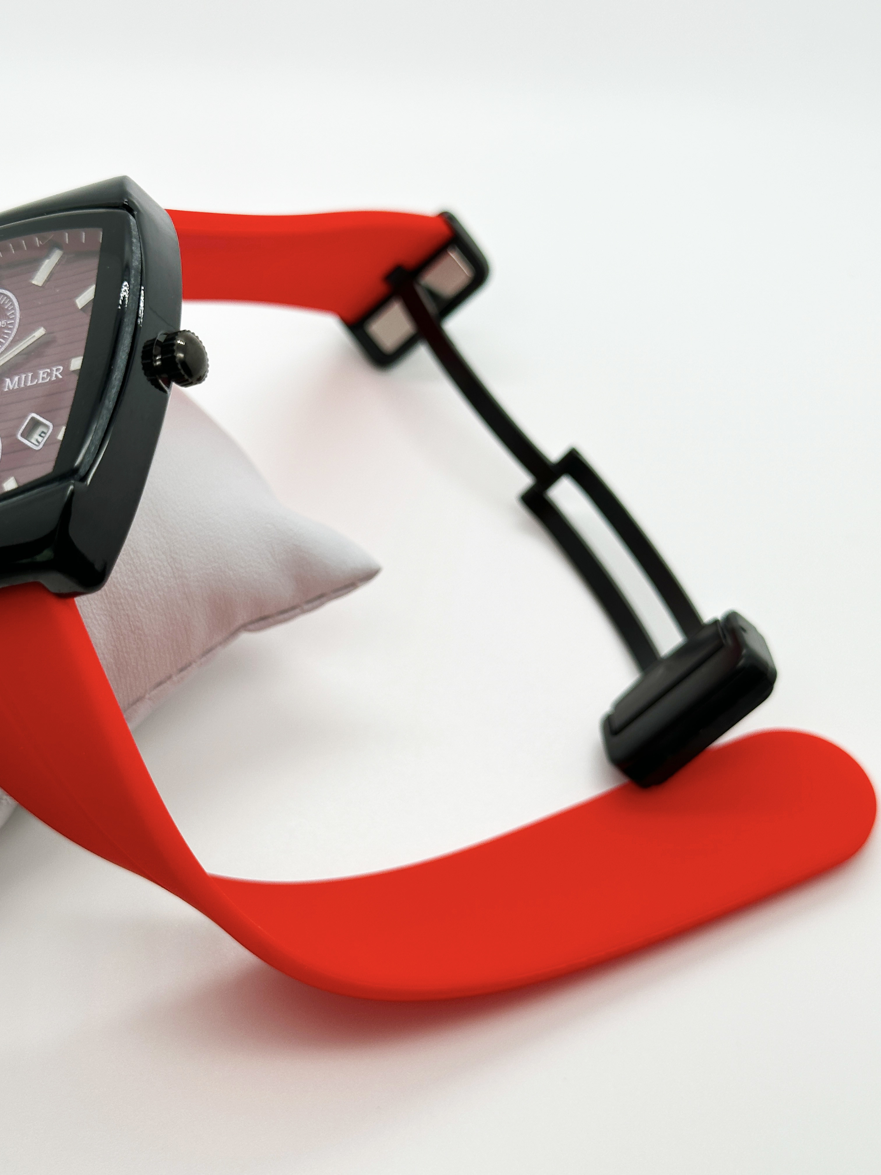 Factory Hot Selling Man/Women Watch Custom Logo Fashion Quartz Wrist Watch